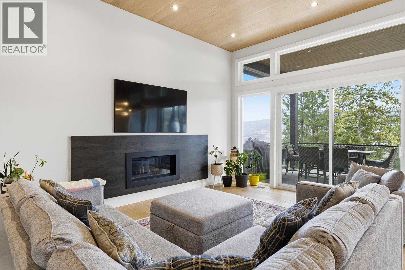 10283 Beacon Hill Drive, Lake Country, British Columbia  V4V 0A9 - Photo 33 - 10376178