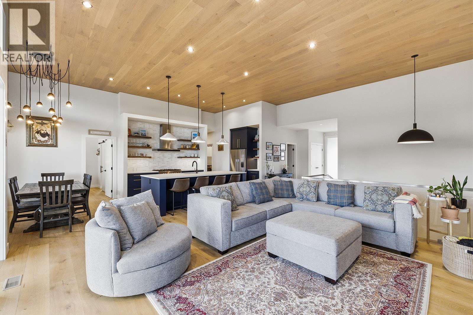 10283 Beacon Hill Drive, Lake Country, British Columbia  V4V 0A9 - Photo 34 - 10376178