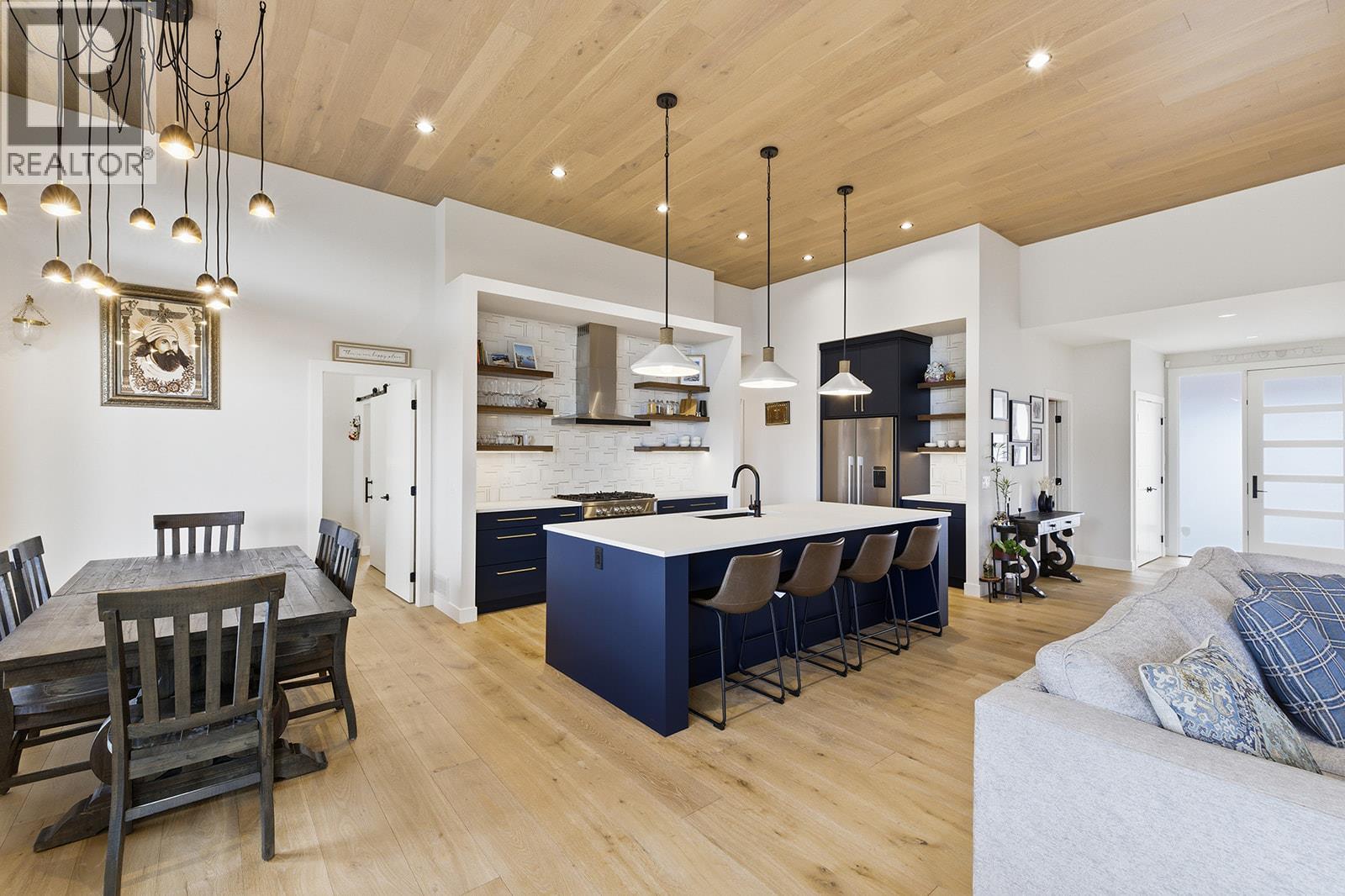 10283 Beacon Hill Drive, Lake Country, British Columbia  V4V 0A9 - Photo 35 - 10376178