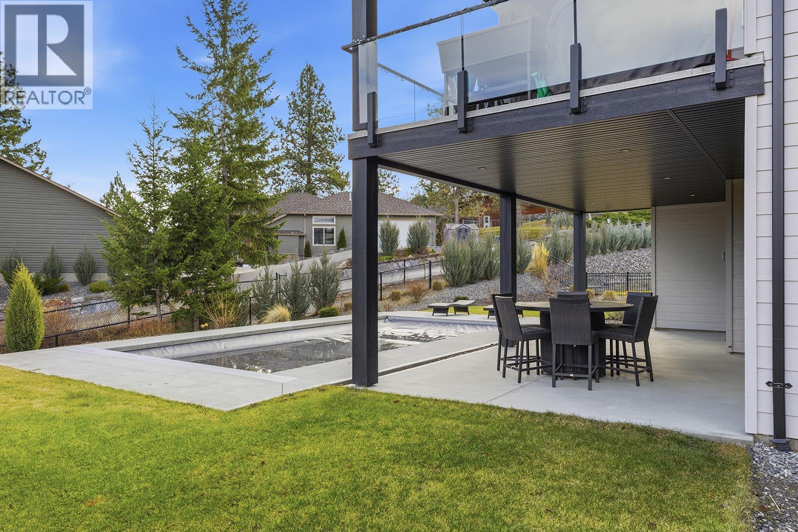 10283 Beacon Hill Drive, Lake Country, British Columbia  V4V 0A9 - Photo 4 - 10376178