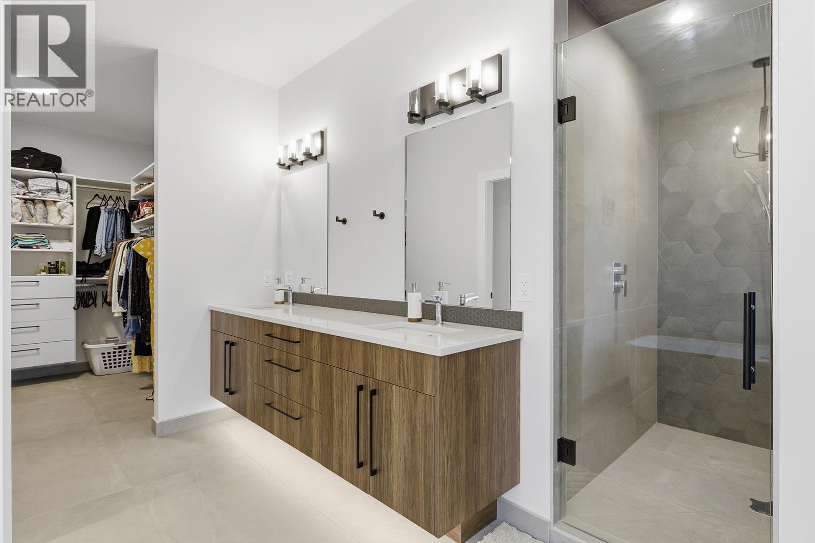 10283 Beacon Hill Drive, Lake Country, British Columbia  V4V 0A9 - Photo 49 - 10376178