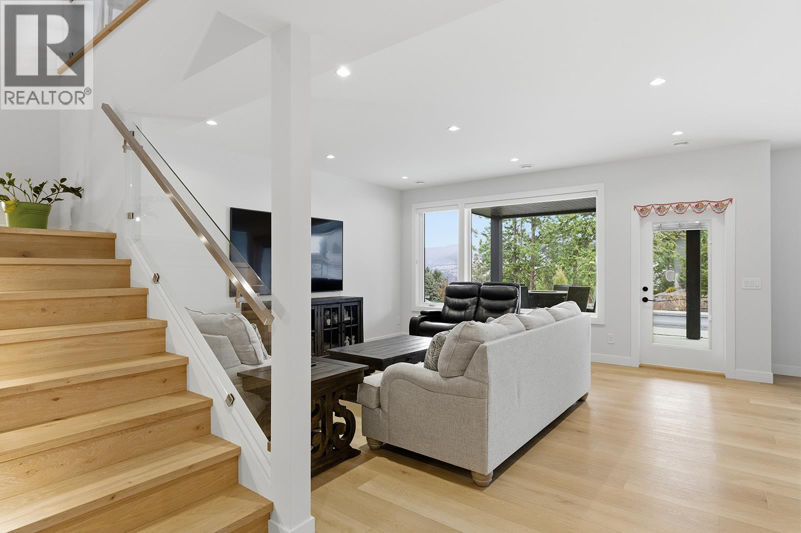 10283 Beacon Hill Drive, Lake Country, British Columbia  V4V 0A9 - Photo 58 - 10376178