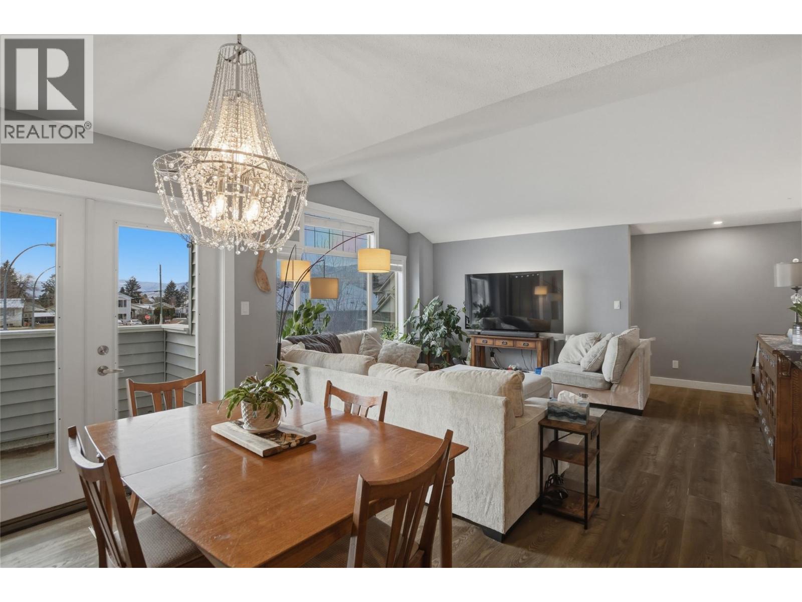 762 Mccurrach Road, Kamloops, British Columbia  V2B 0A3 - Photo 10 - 10376177