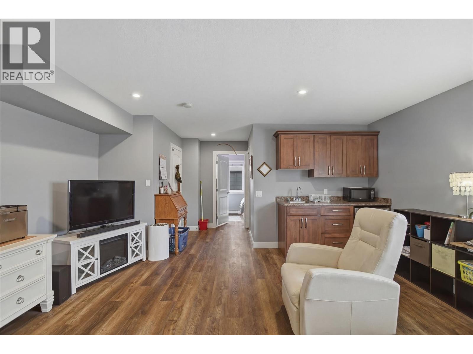 762 Mccurrach Road, Kamloops, British Columbia  V2B 0A3 - Photo 22 - 10376177