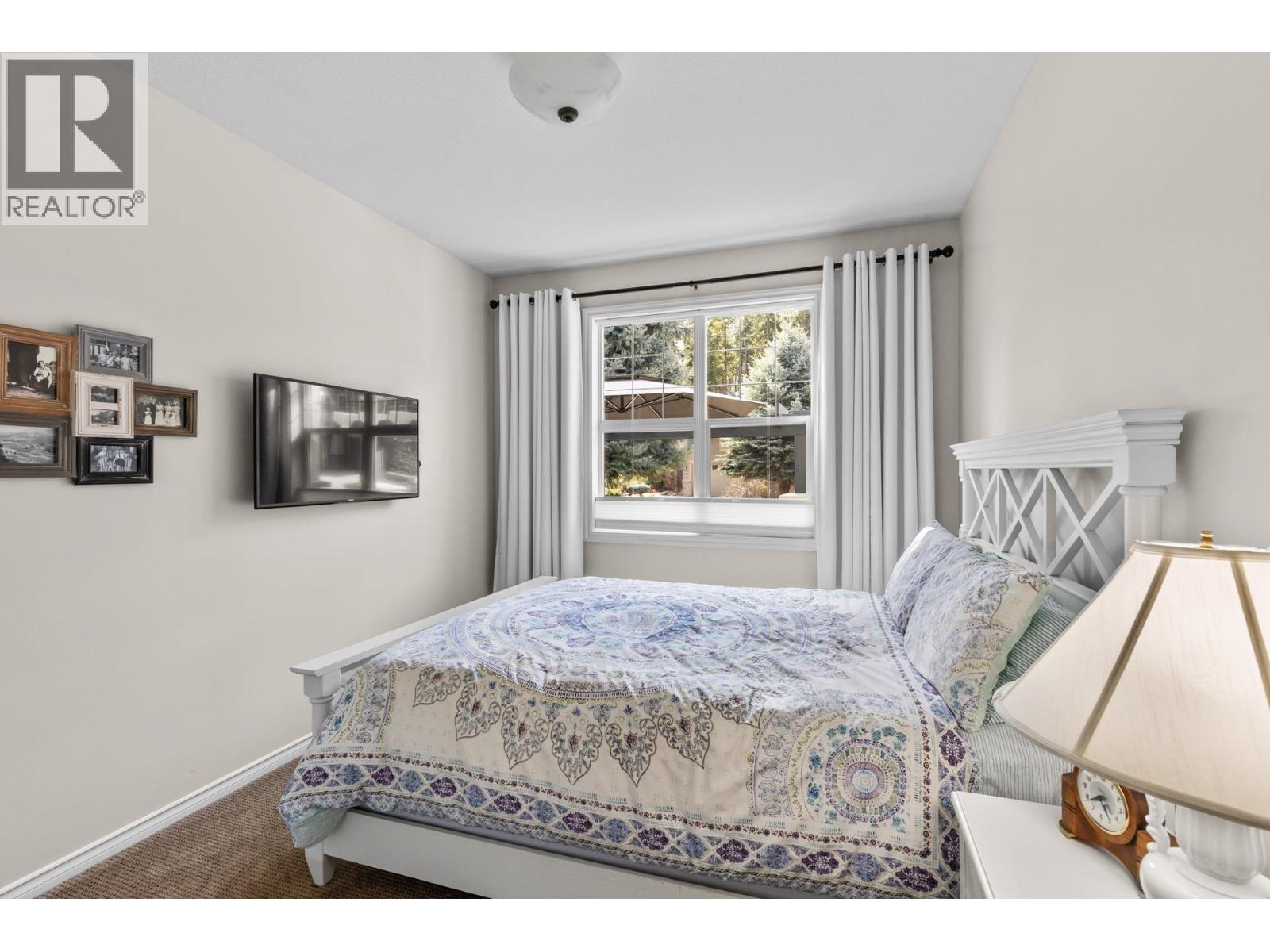 3917 Gallaghers Circle, Kelowna, British Columbia  V1W 3Z9 - Photo 26 - 10376226