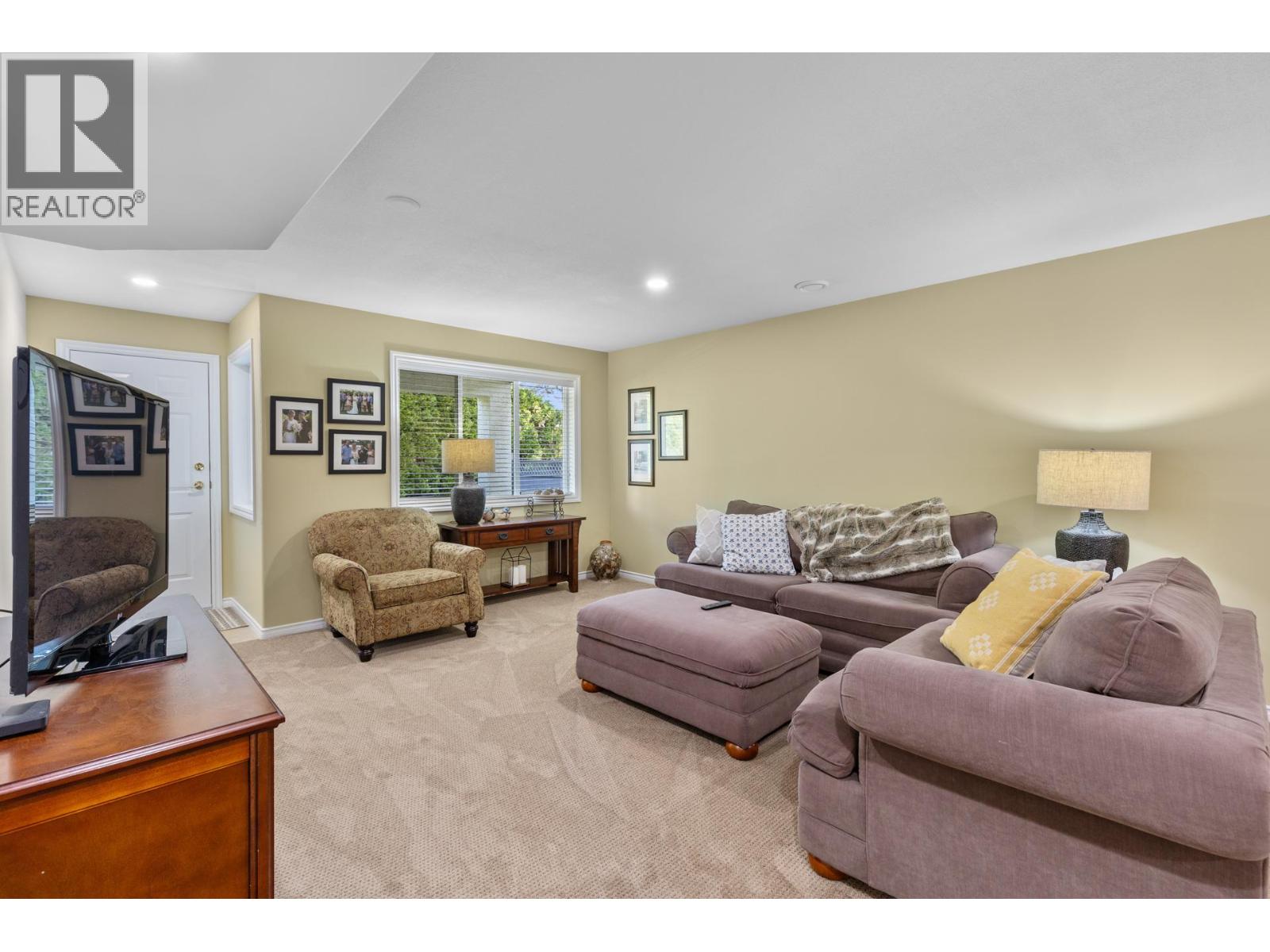 3917 Gallaghers Circle, Kelowna, British Columbia  V1W 3Z9 - Photo 35 - 10376226