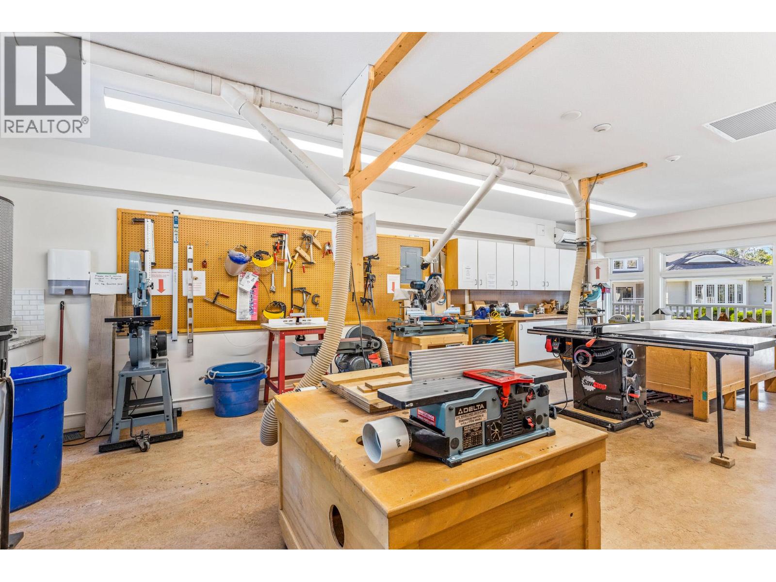 3917 Gallaghers Circle, Kelowna, British Columbia  V1W 3Z9 - Photo 58 - 10376226