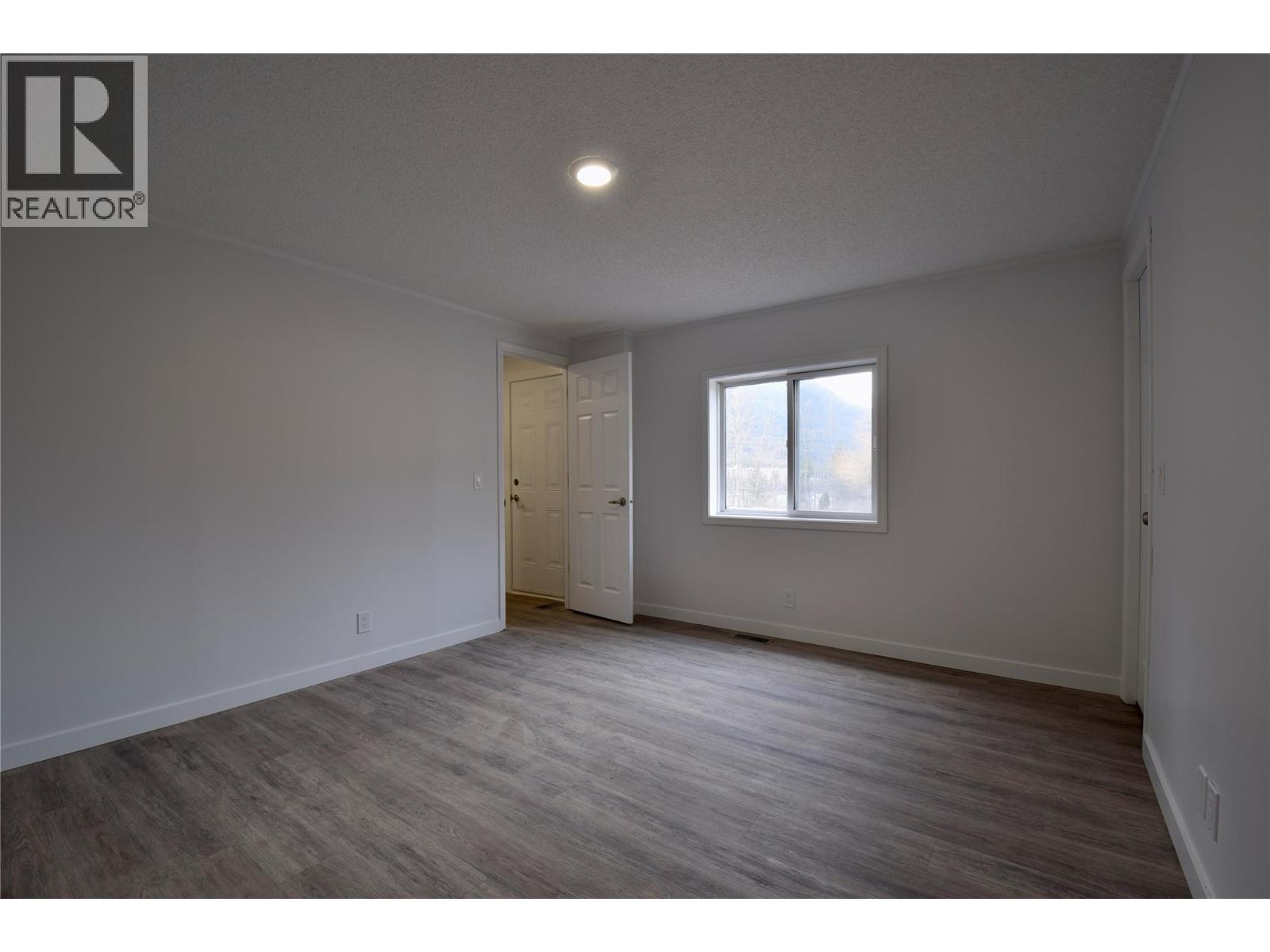 4029 Broadwater Road Unit# 2, Robson, British Columbia  V1N 4V6 - Photo 18 - 10376072