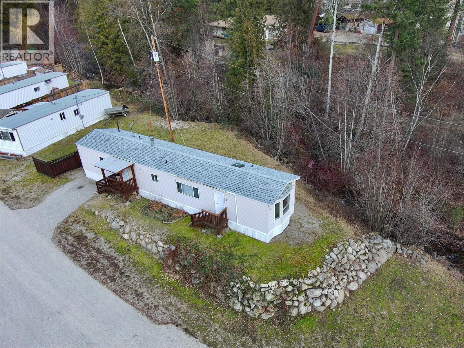 4029 Broadwater Road Unit# 2, Robson, British Columbia  V1N 4V6 - Photo 2 - 10376072
