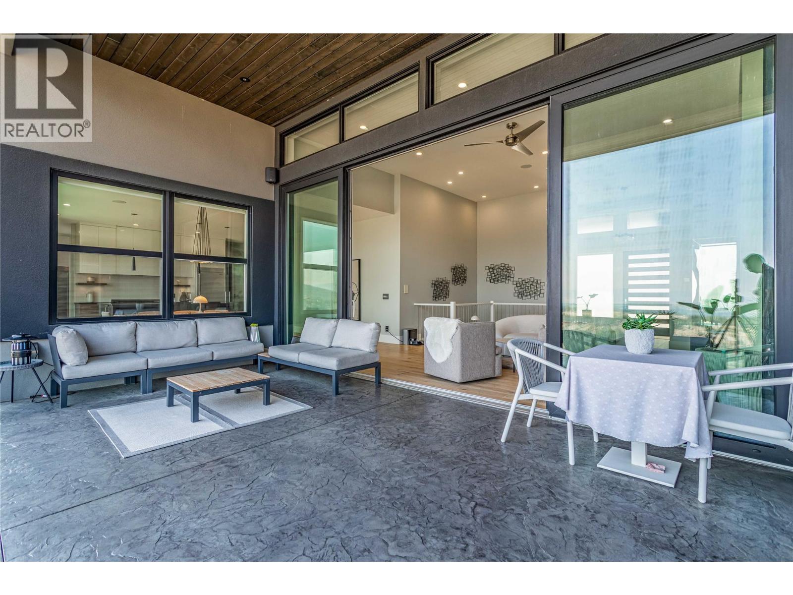 1050 Ledgeview Court, Kelowna, British Columbia  V1W 5M6 - Photo 22 - 10376086