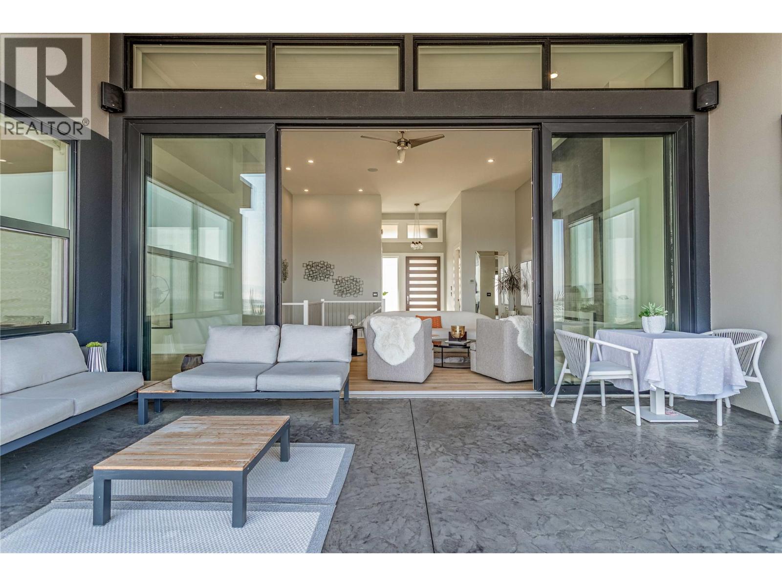 1050 Ledgeview Court, Kelowna, British Columbia  V1W 5M6 - Photo 24 - 10376086