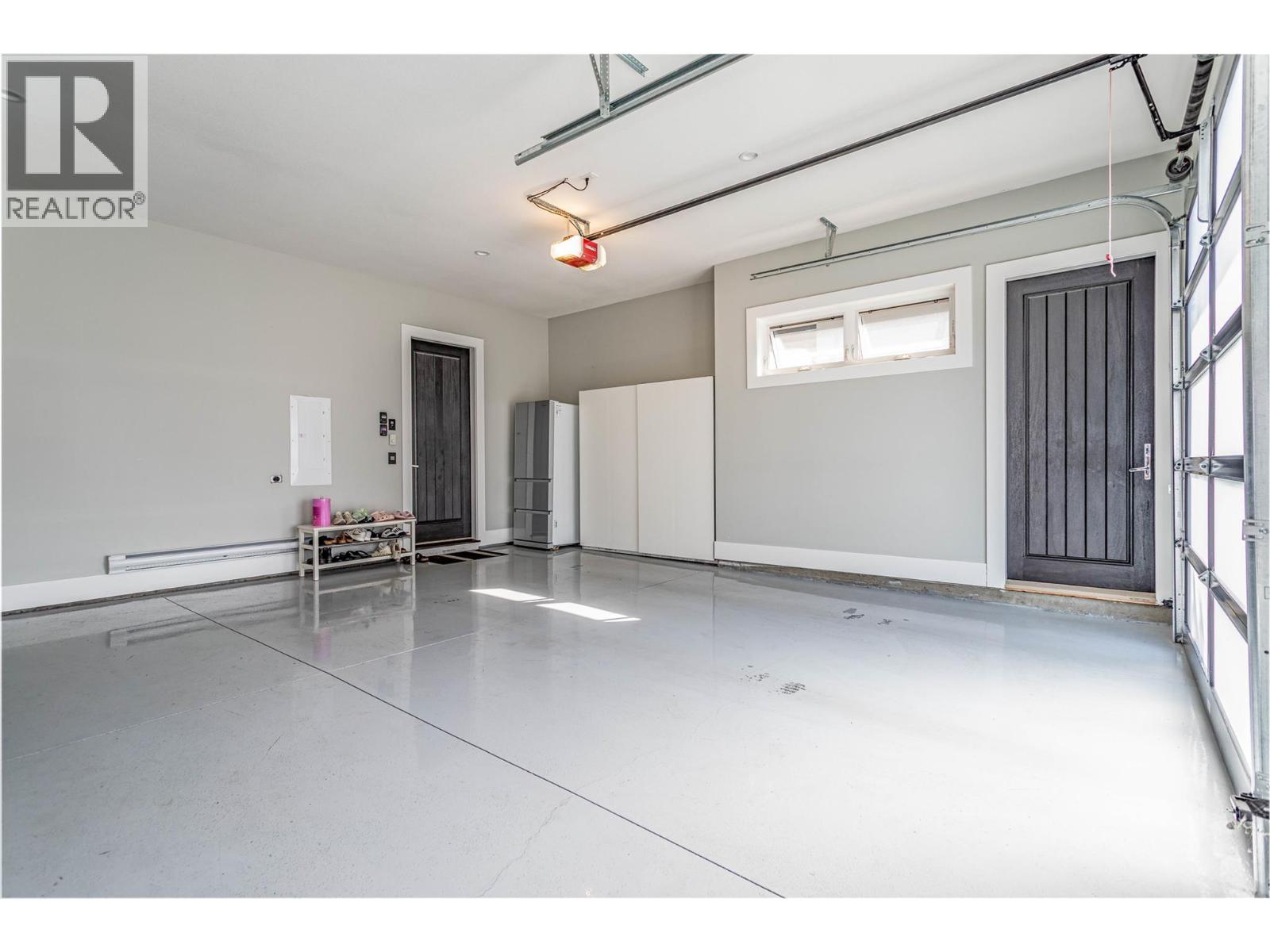 1050 Ledgeview Court, Kelowna, British Columbia  V1W 5M6 - Photo 38 - 10376086