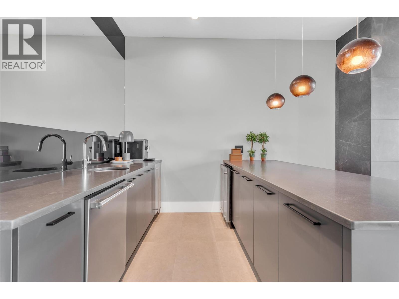 1050 Ledgeview Court, Kelowna, British Columbia  V1W 5M6 - Photo 44 - 10376086