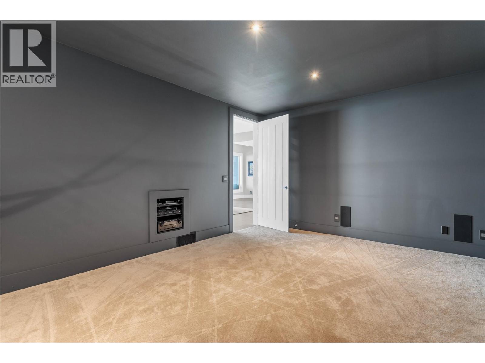 1050 Ledgeview Court, Kelowna, British Columbia  V1W 5M6 - Photo 46 - 10376086