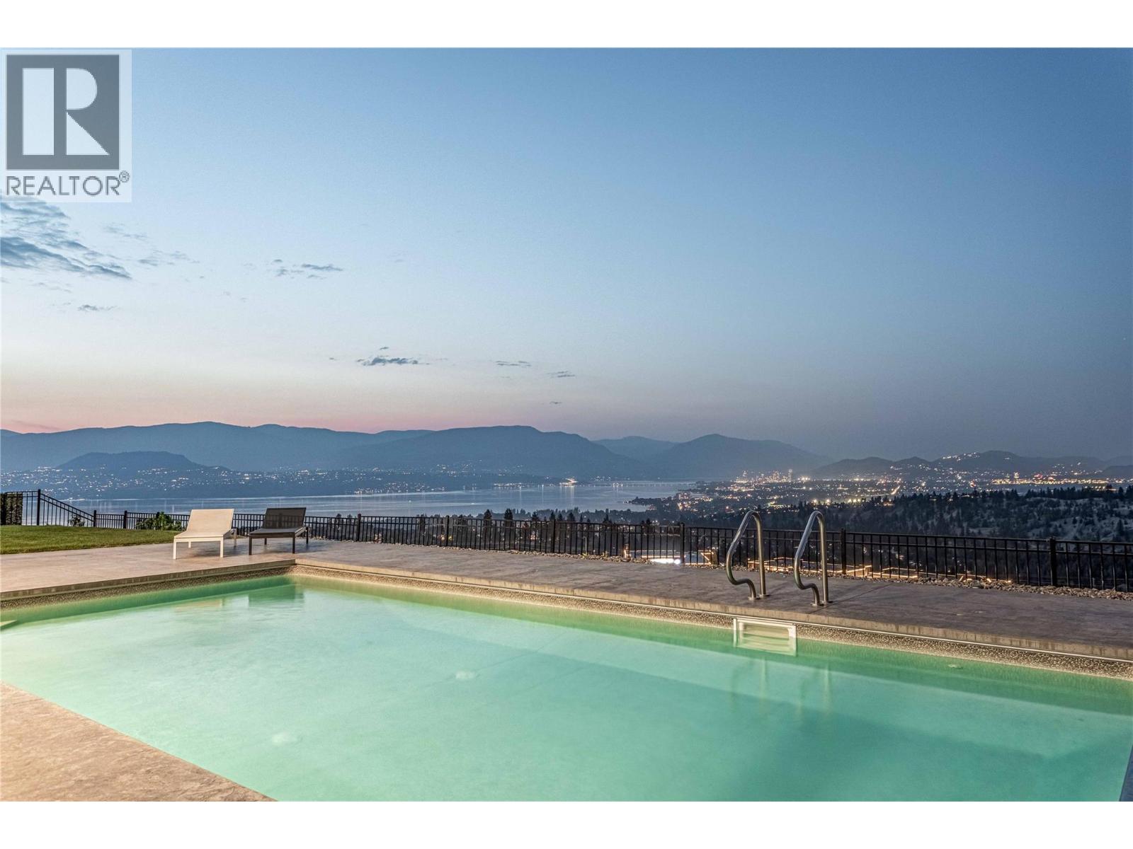 1050 Ledgeview Court, Kelowna, British Columbia  V1W 5M6 - Photo 7 - 10376086