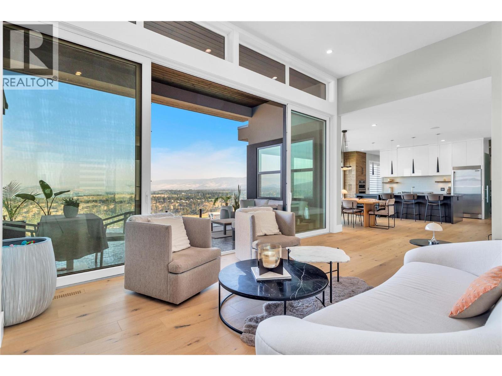 1050 Ledgeview Court, Kelowna, British Columbia  V1W 5M6 - Photo 9 - 10376086