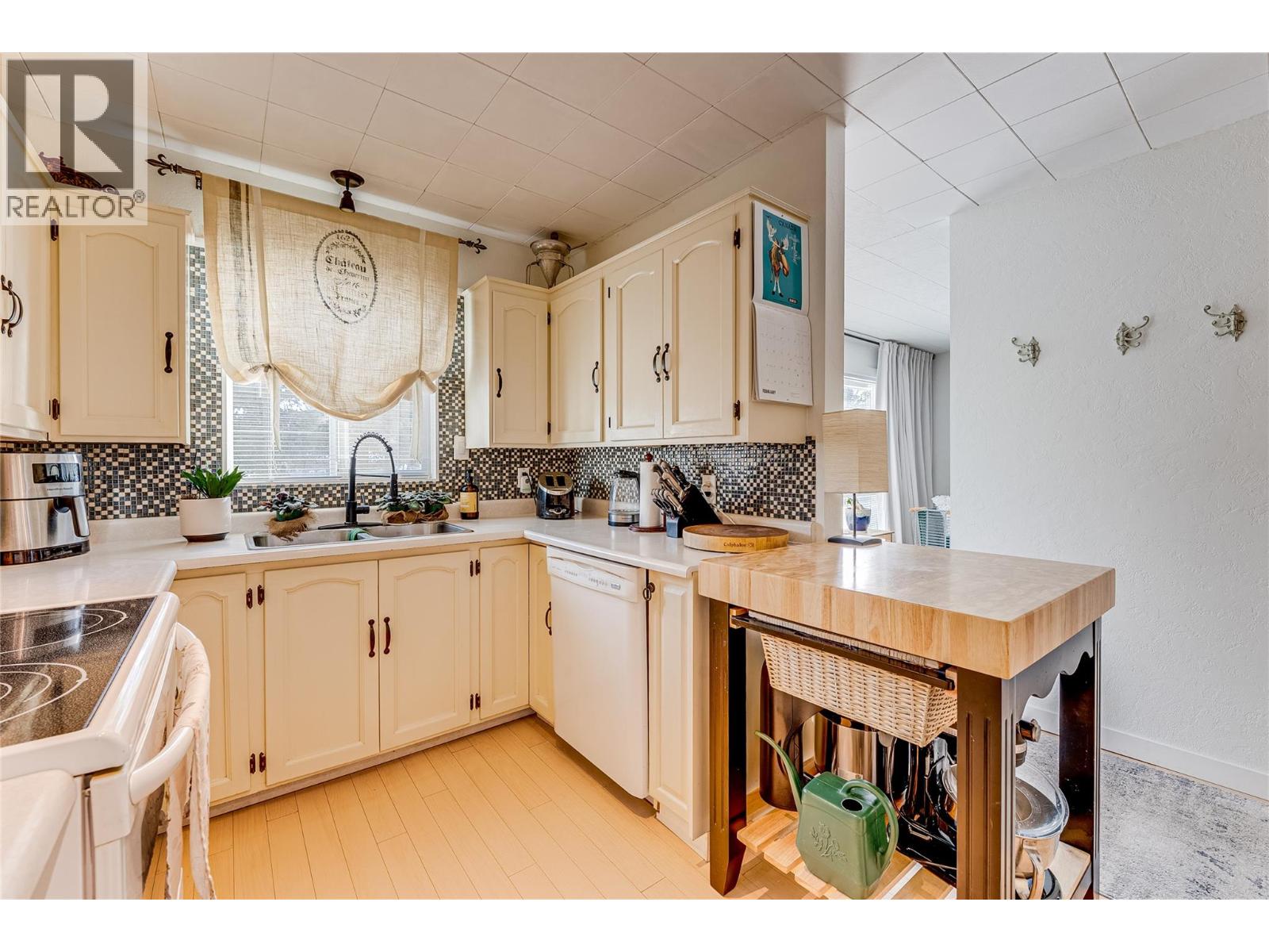 409 Hummingbird Avenue, Vernon, British Columbia  V1H 2A1 - Photo 12 - 10375454