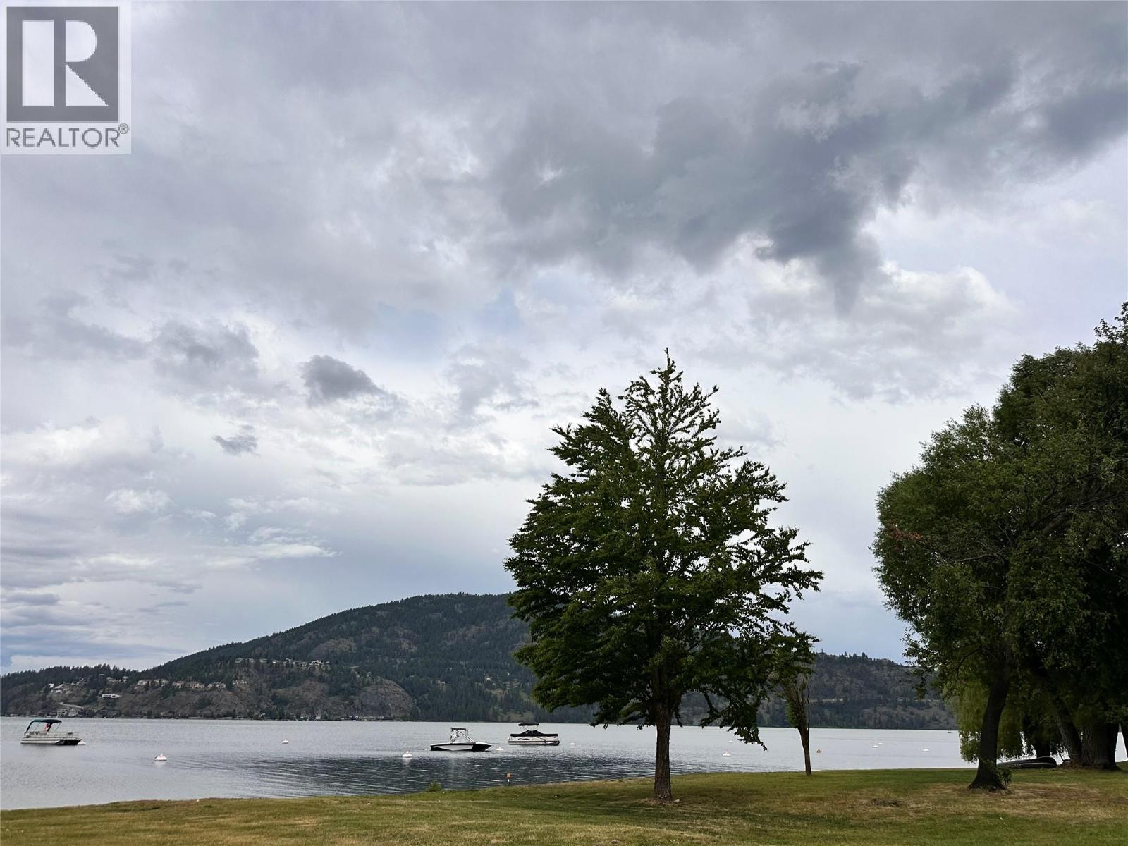 409 Hummingbird Avenue, Vernon, British Columbia  V1H 2A1 - Photo 43 - 10375454