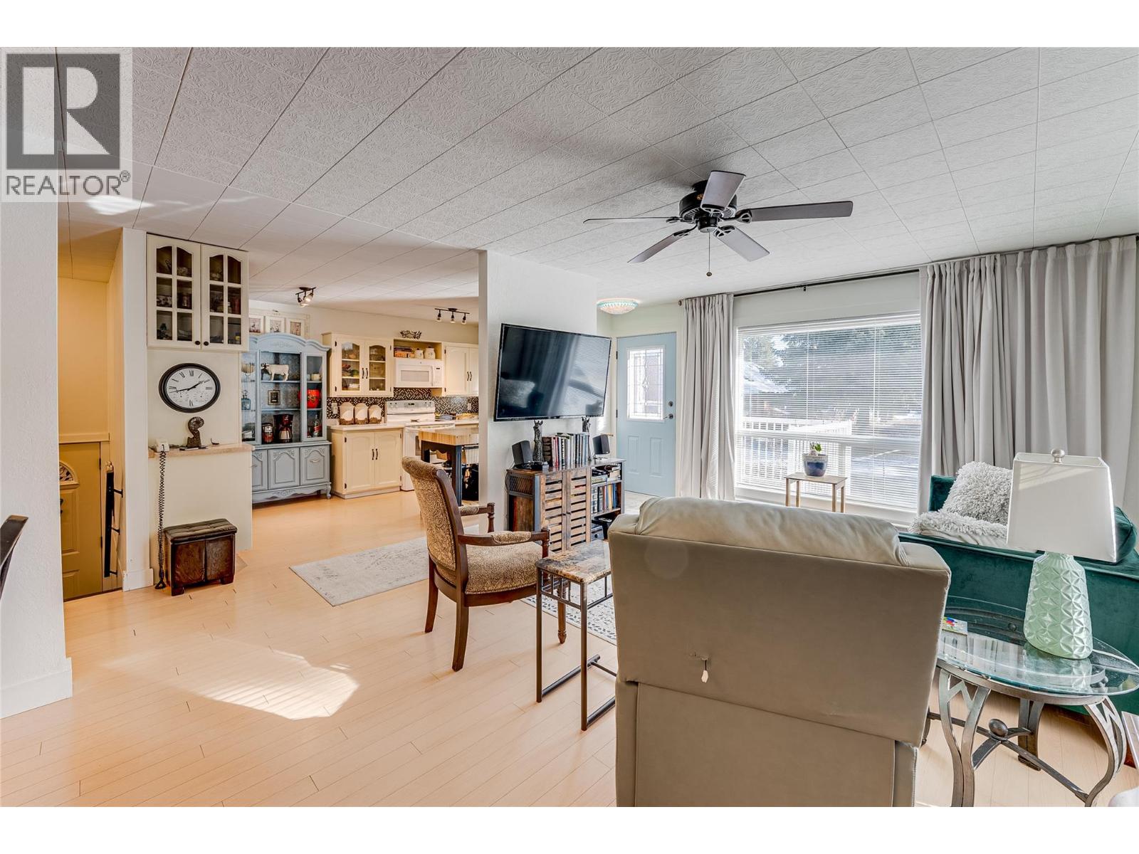 409 Hummingbird Avenue, Vernon, British Columbia  V1H 2A1 - Photo 9 - 10375454