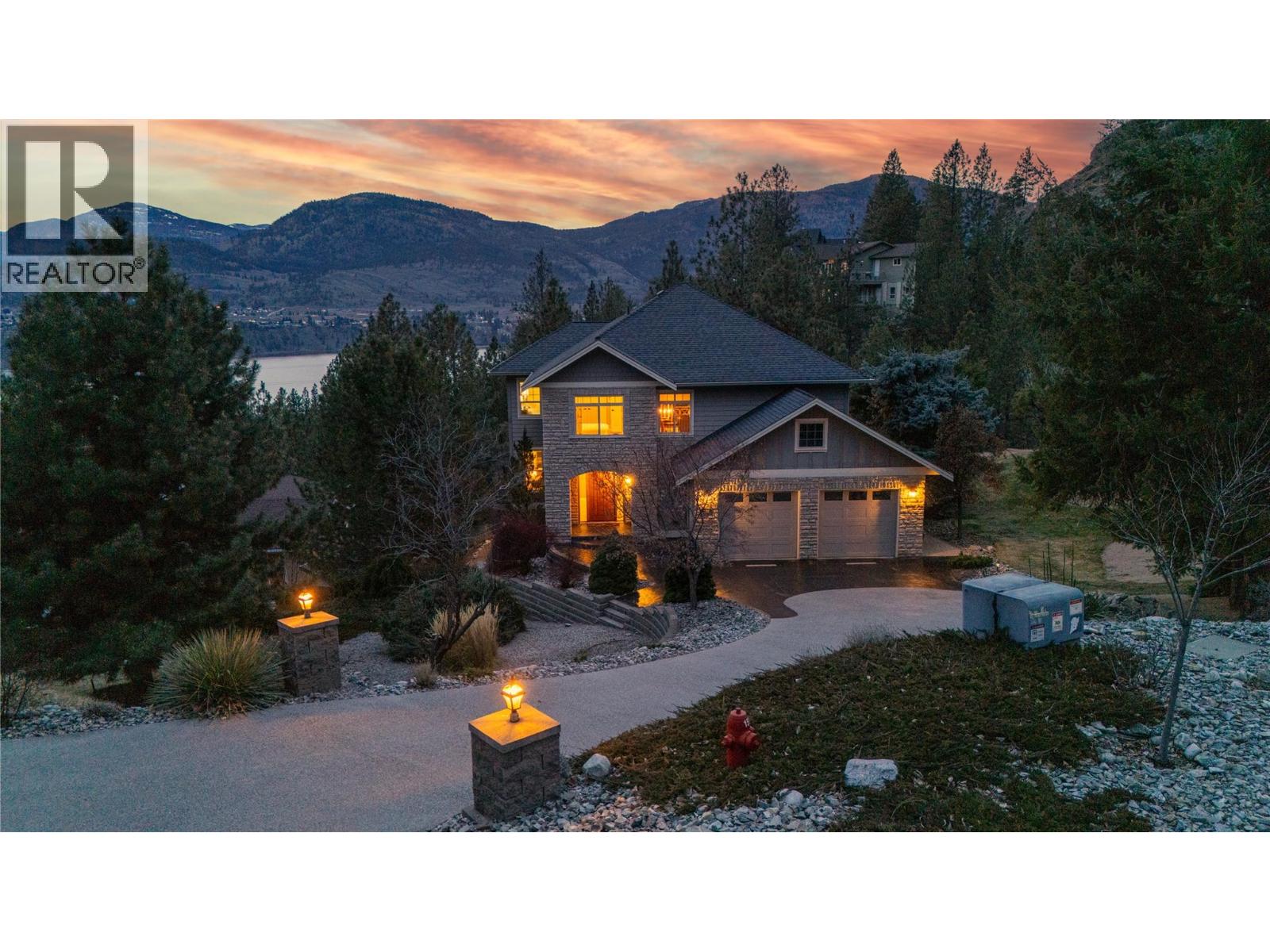 159 Christie Mountain Lane, Okanagan Falls, British Columbia  V0H 1R3 - Photo 1 - 10376254