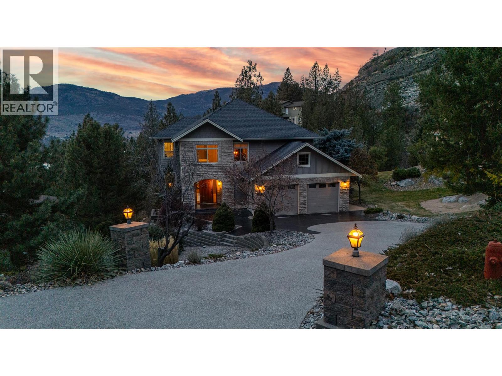 159 Christie Mountain Lane, Okanagan Falls, British Columbia  V0H 1R3 - Photo 2 - 10376254