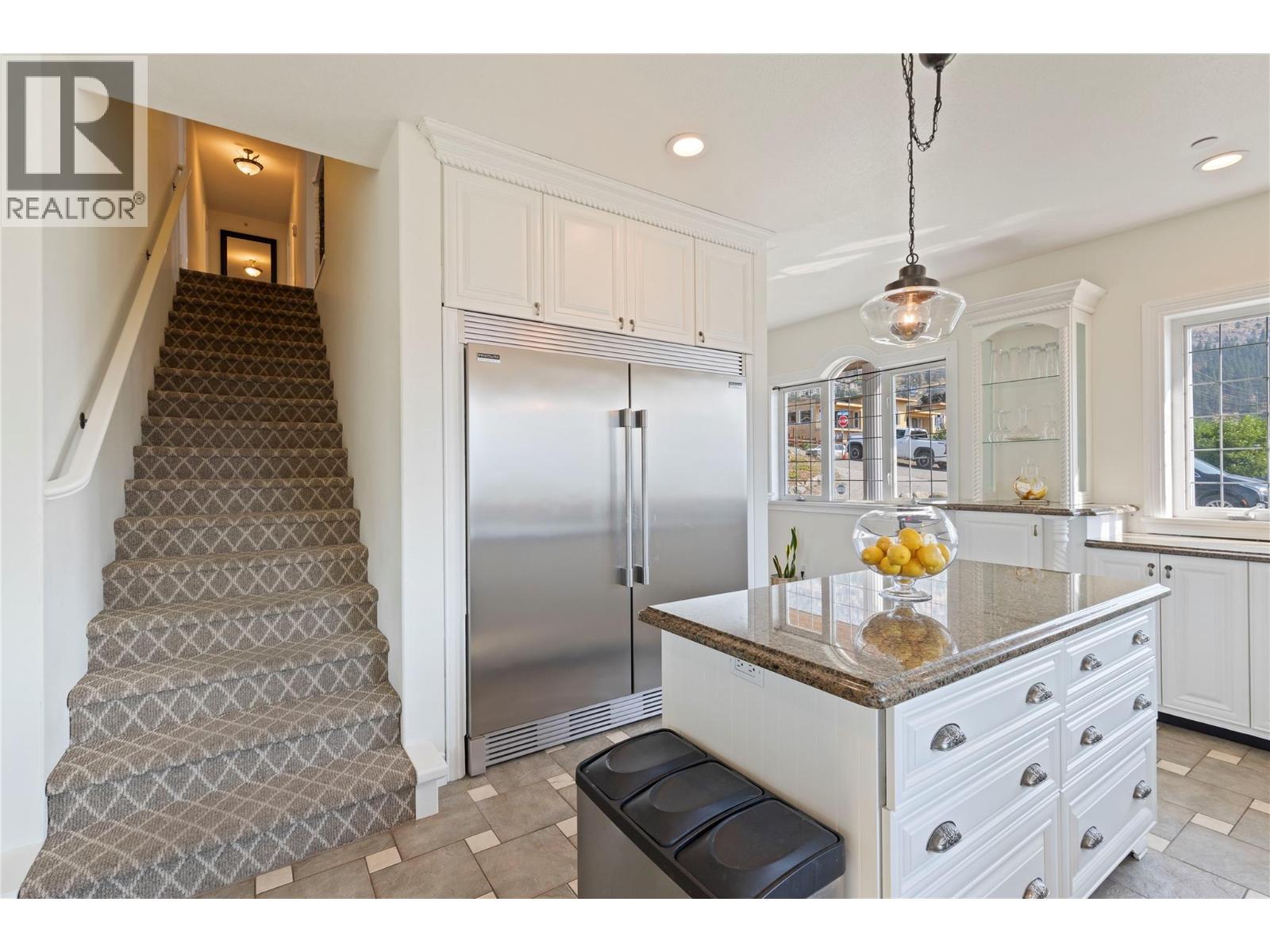 5318 Fulton Place, Peachland, British Columbia  V0H 1X1 - Photo 10 - 10376244