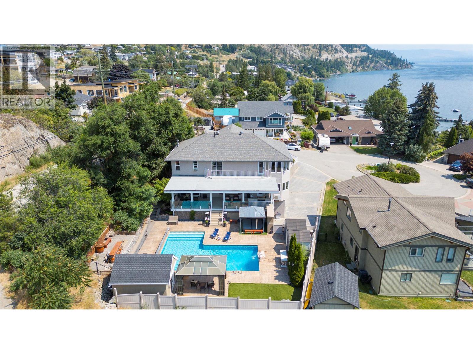 5318 Fulton Place, Peachland, British Columbia  V0H 1X1 - Photo 5 - 10376244