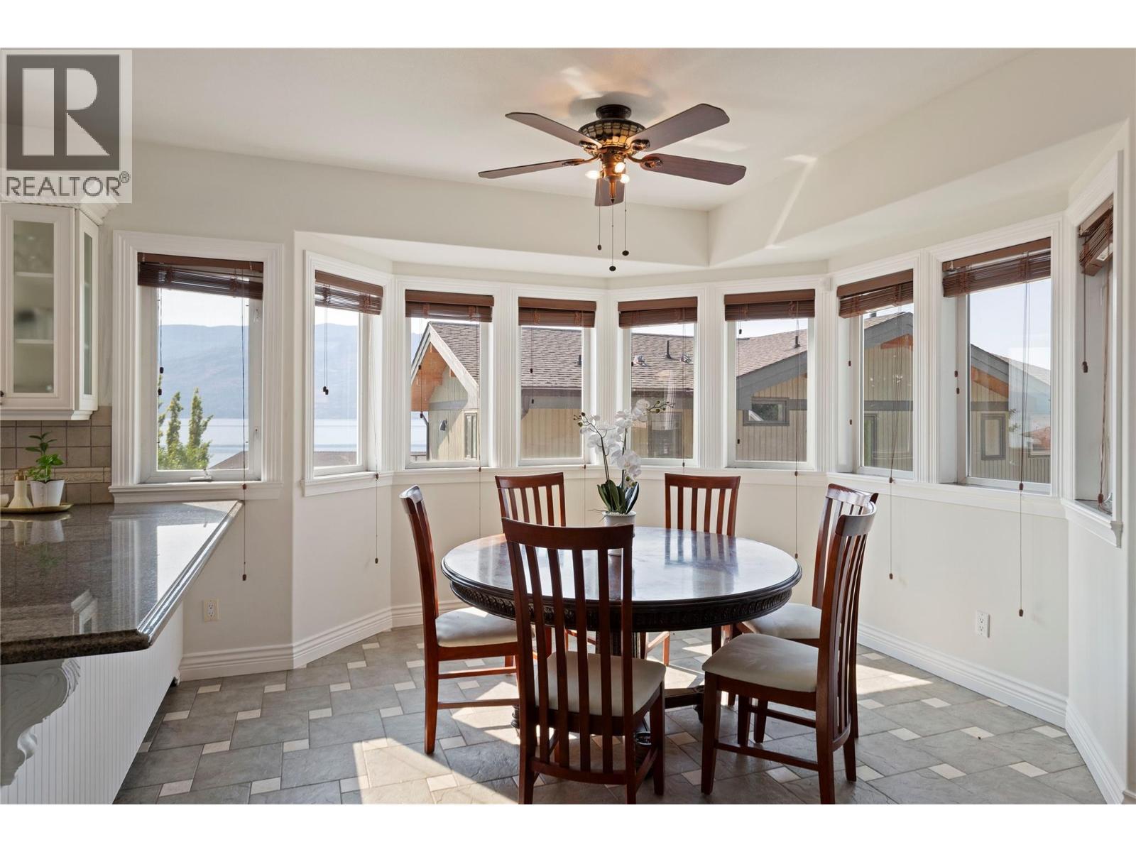 5318 Fulton Place, Peachland, British Columbia  V0H 1X1 - Photo 9 - 10376244