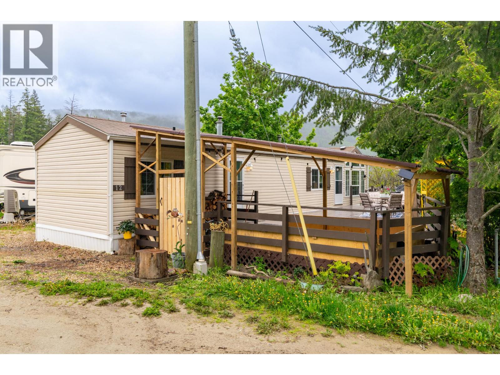 6696 Sunnybrae Canoe Point Road Unit# 12, Tappen, British Columbia  V0E 2X1 - Photo 12 - 10375731