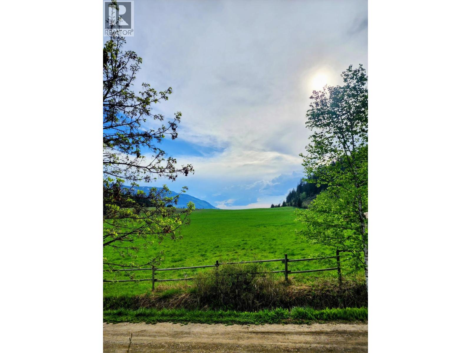 6696 Sunnybrae Canoe Point Road Unit# 12, Tappen, British Columbia  V0E 2X1 - Photo 19 - 10375731