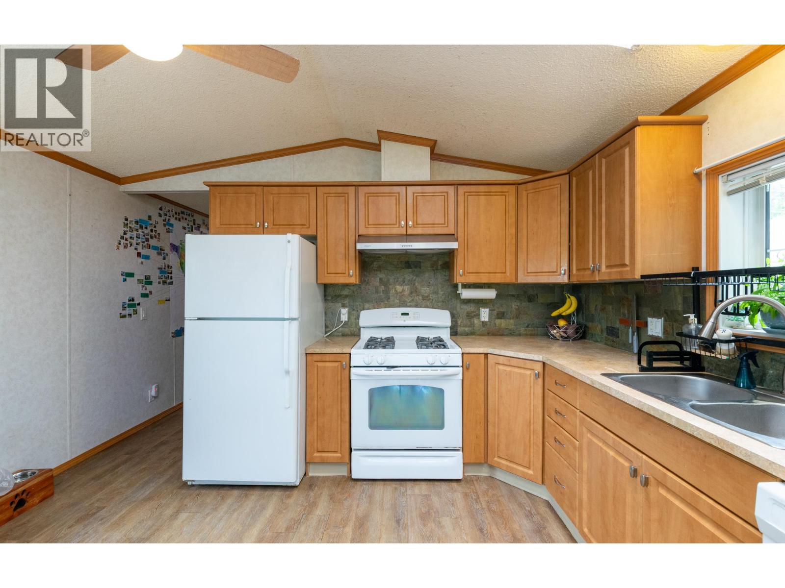 6696 Sunnybrae Canoe Point Road Unit# 12, Tappen, British Columbia  V0E 2X1 - Photo 20 - 10375731