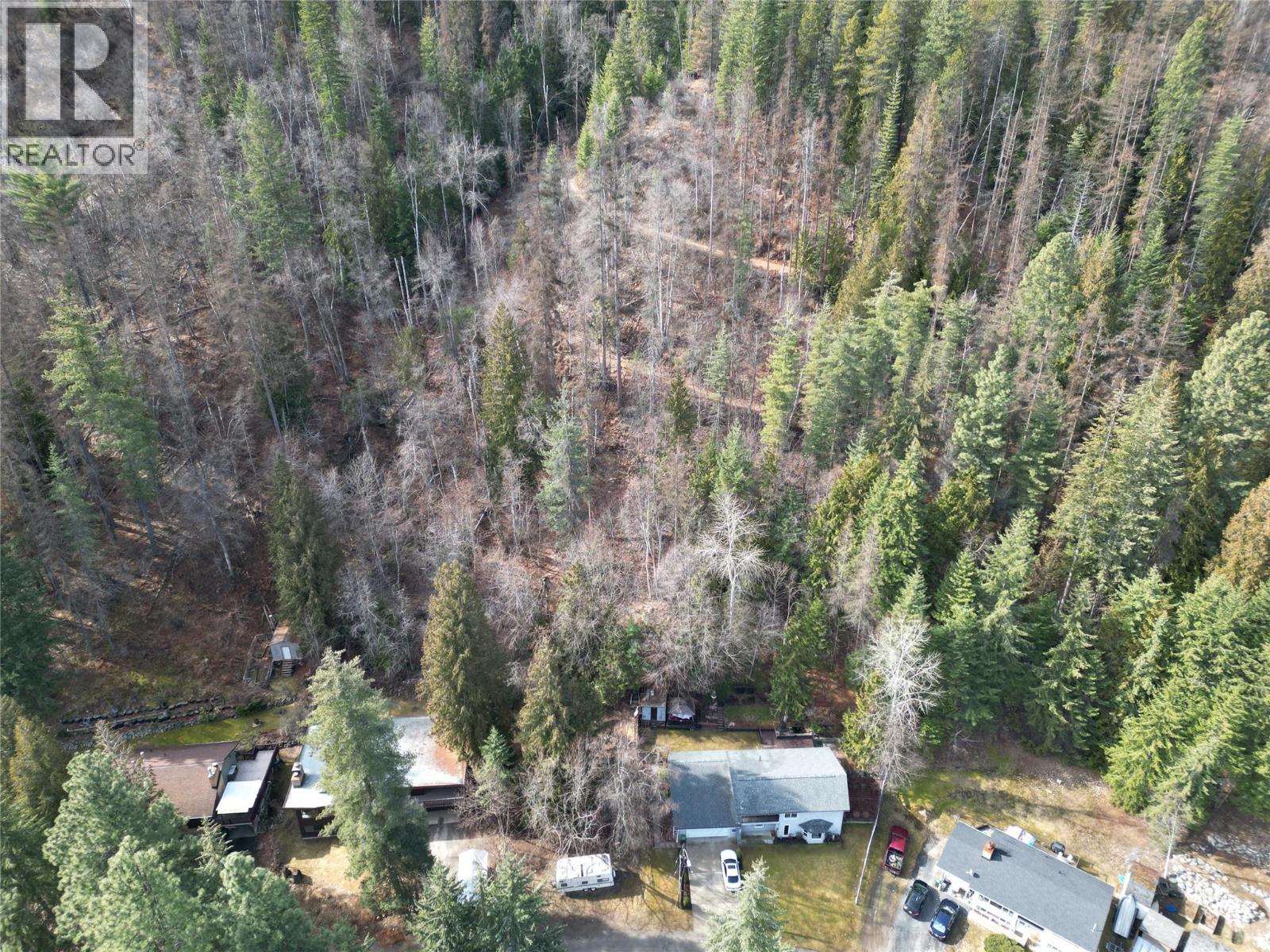 800 Lynnwood Crescent, Castlegar, British Columbia  V1N 1E3 - Photo 21 - 10376134