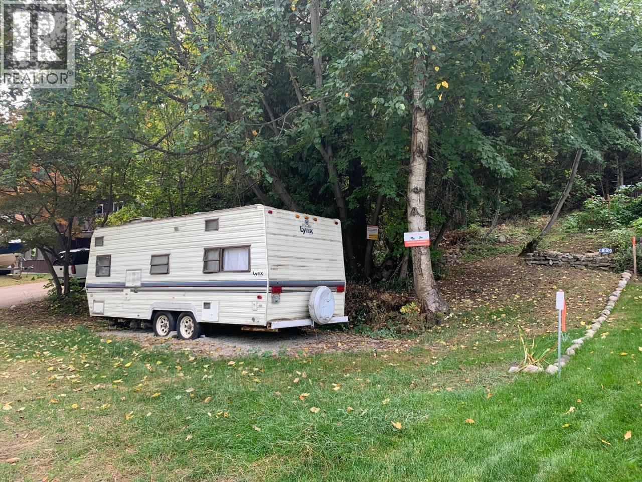 800 Lynnwood Crescent, Castlegar, British Columbia  V1N 1E3 - Photo 9 - 10376134