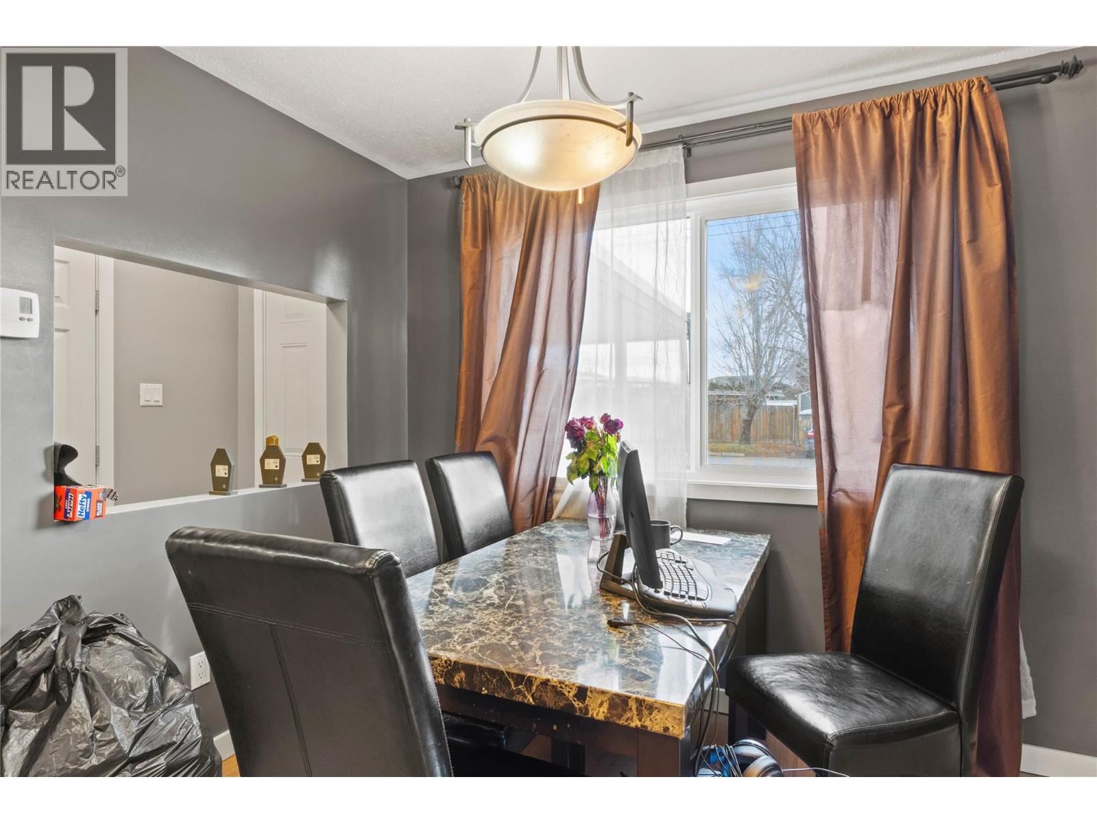 1697 Greenfield Avenue Unit# 18, Kamloops, British Columbia  V2B 4N5 - Photo 4 - 10375563