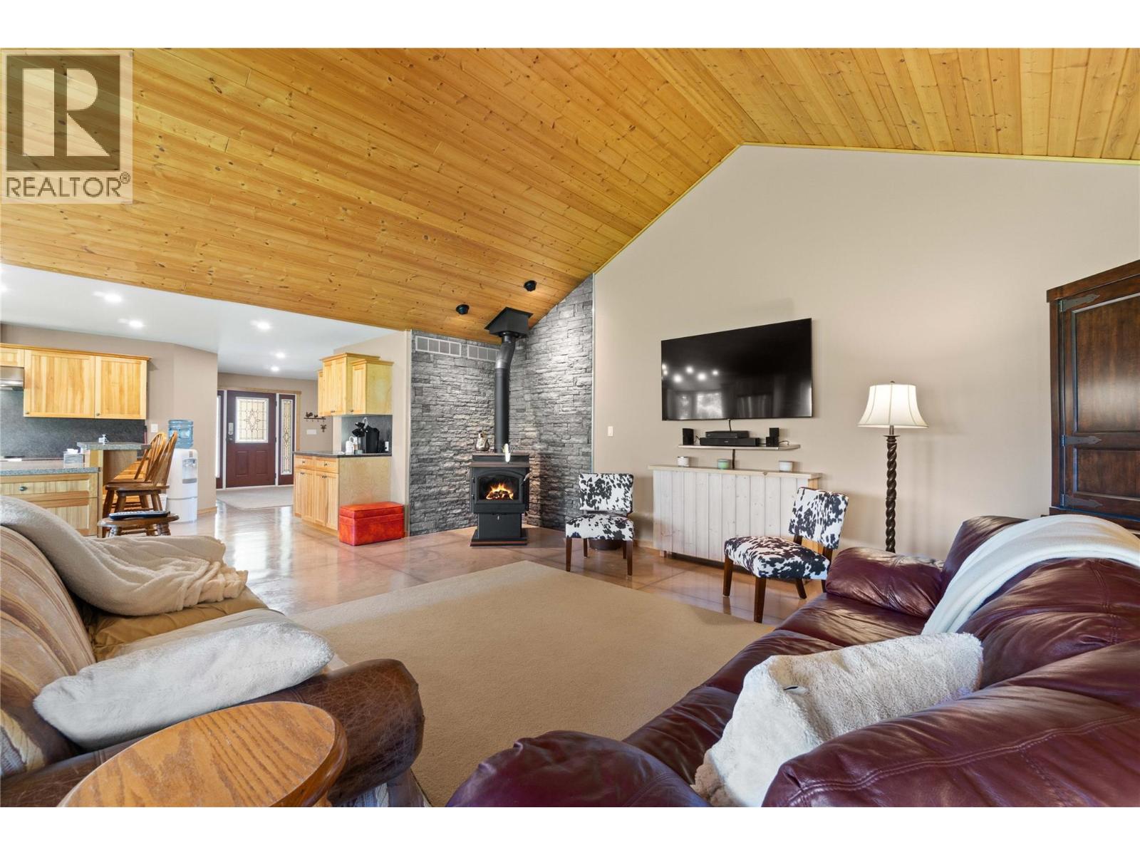 152 Salmon River Road, Salmon Arm, British Columbia  V1E 3E3 - Photo 25 - 10376294