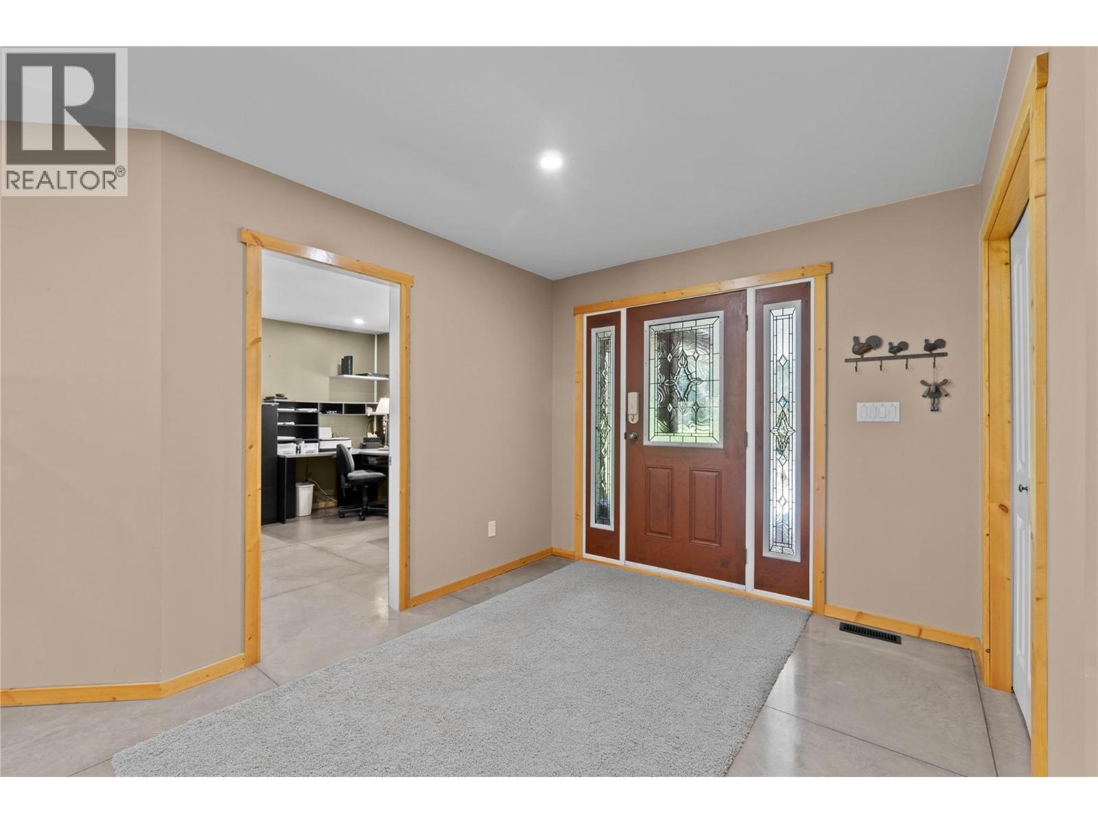 152 Salmon River Road, Salmon Arm, British Columbia  V1E 3E3 - Photo 33 - 10376294