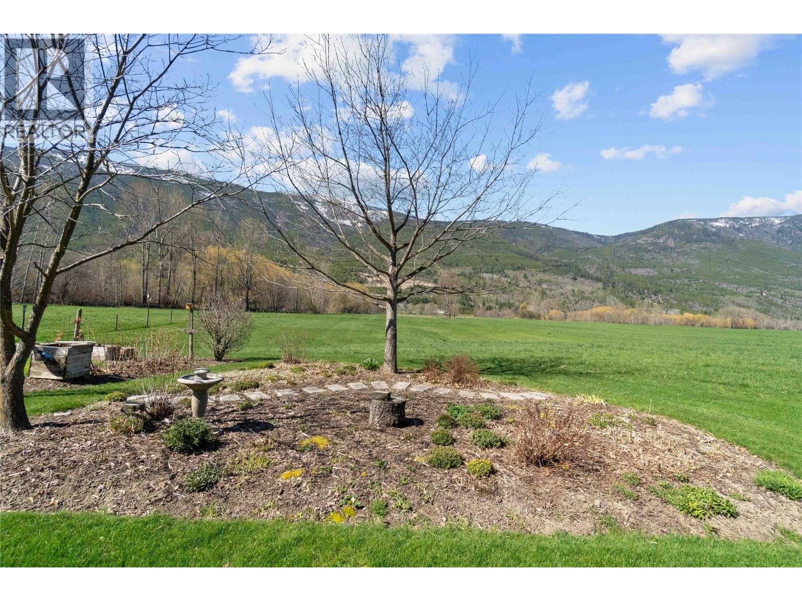 152 Salmon River Road, Salmon Arm, British Columbia  V1E 3E3 - Photo 76 - 10376294