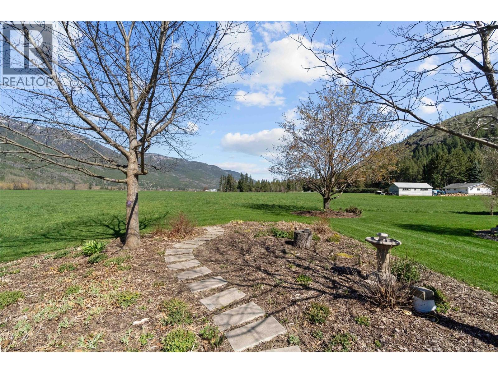 152 Salmon River Road, Salmon Arm, British Columbia  V1E 3E3 - Photo 79 - 10376294