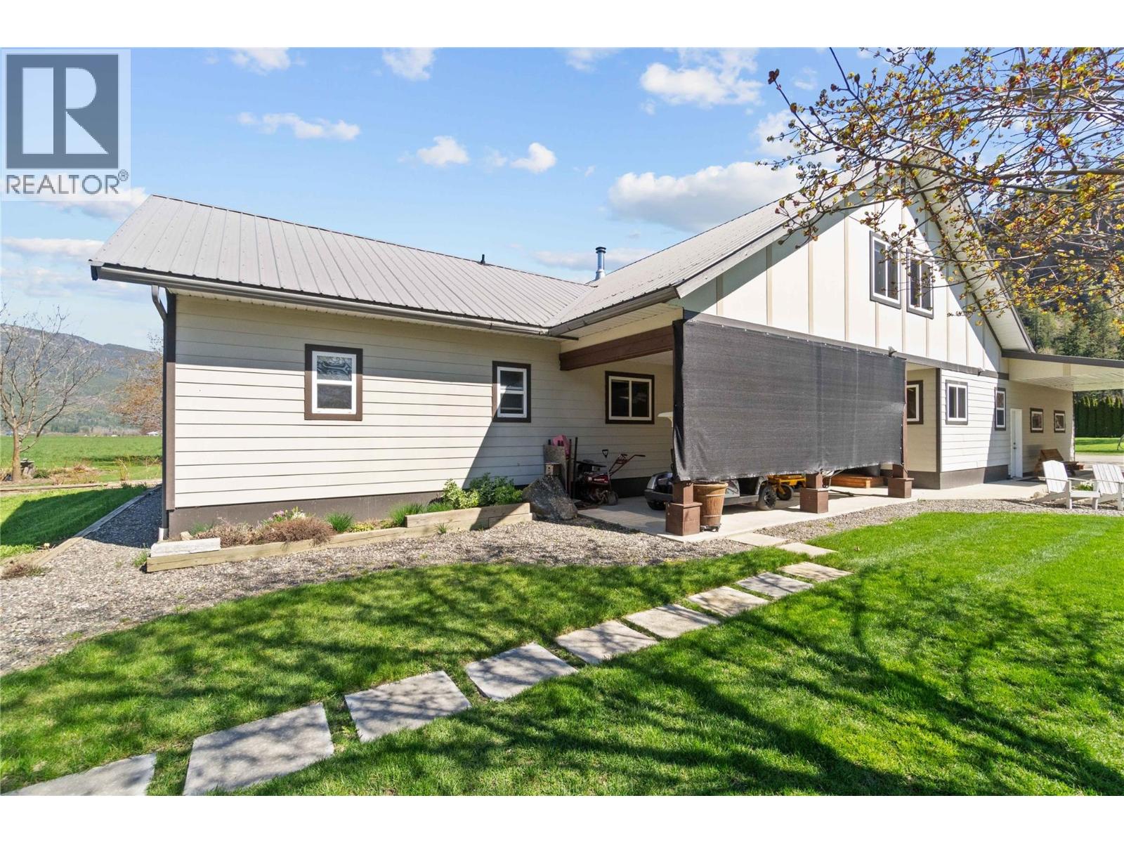 152 Salmon River Road, Salmon Arm, British Columbia  V1E 3E3 - Photo 86 - 10376294