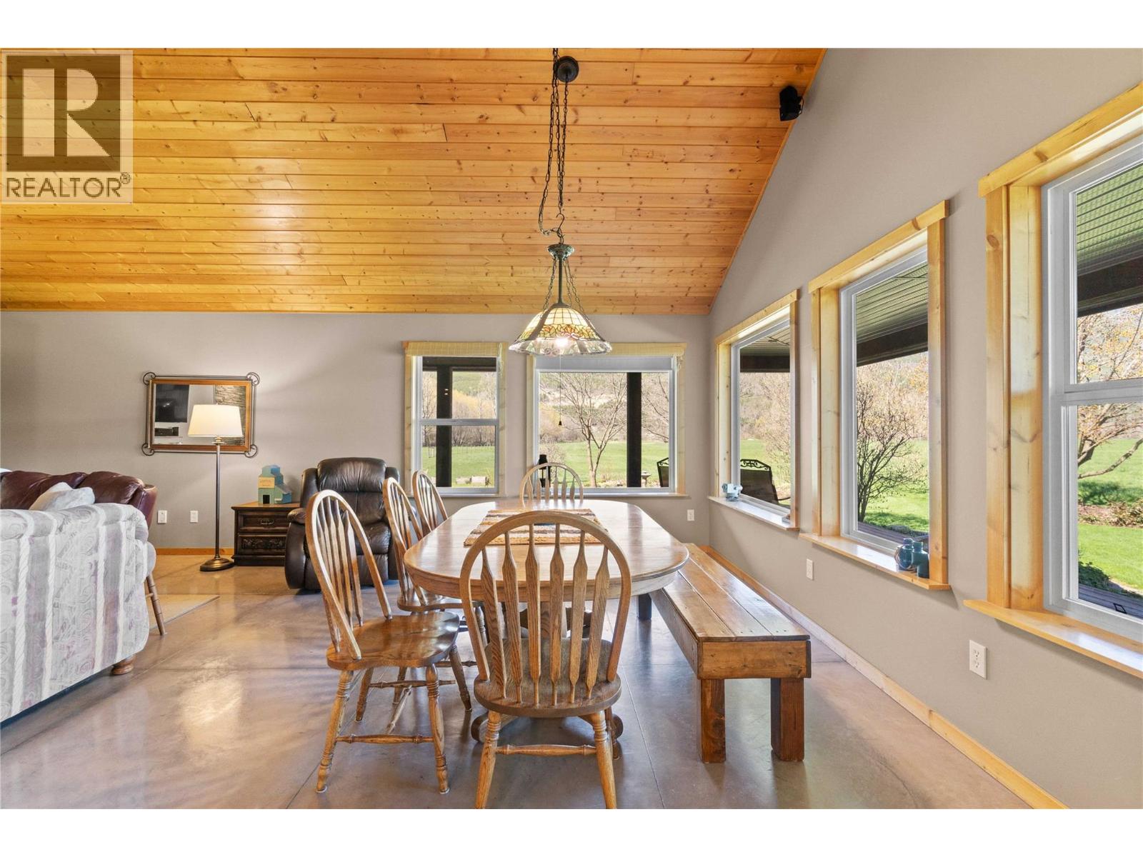 152 Salmon River Road, Salmon Arm, British Columbia  V1E 3E3 - Photo 29 - 10376292