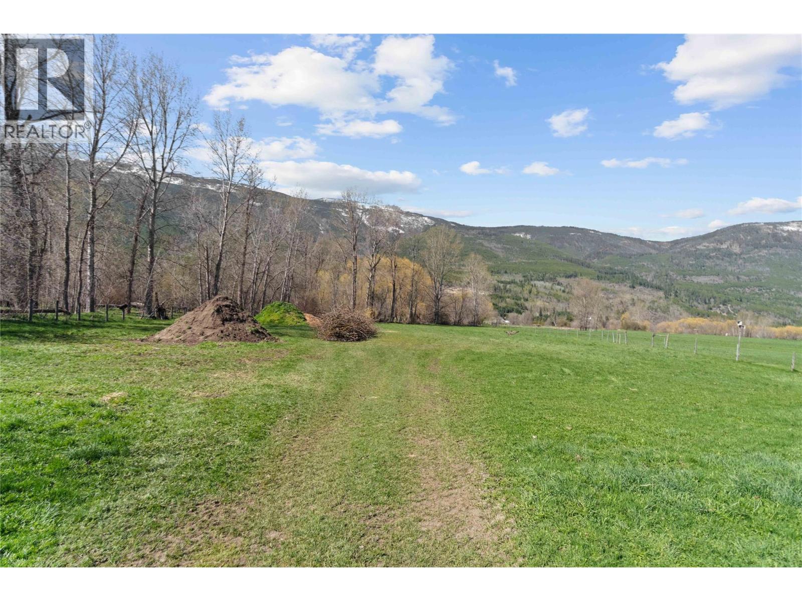 152 Salmon River Road, Salmon Arm, British Columbia  V1E 3E3 - Photo 84 - 10376292