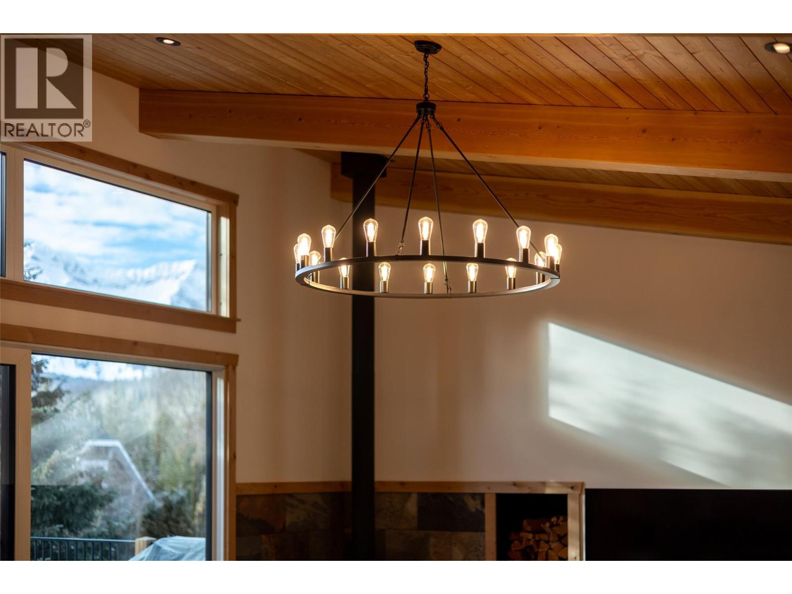 1360 Mcleod Avenue, Fernie, British Columbia  V0B 1M1 - Photo 43 - 10376100