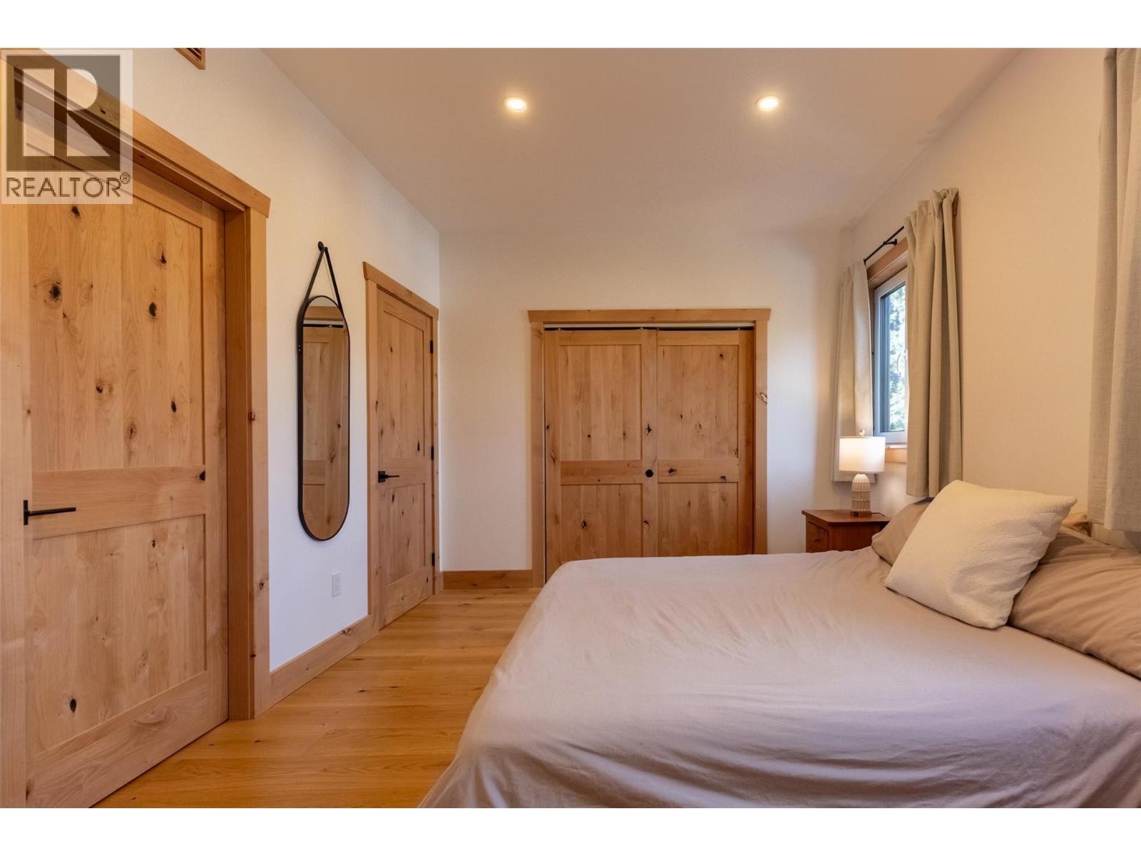 1360 Mcleod Avenue, Fernie, British Columbia  V0B 1M1 - Photo 55 - 10376100