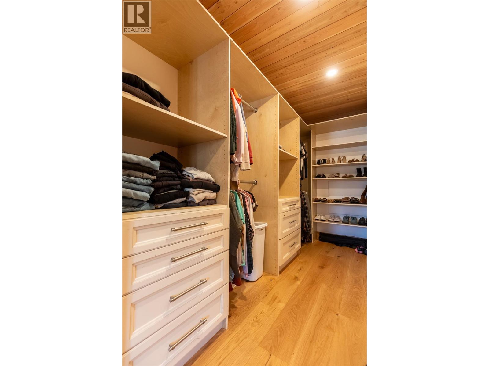 1360 Mcleod Avenue, Fernie, British Columbia  V0B 1M1 - Photo 57 - 10376100