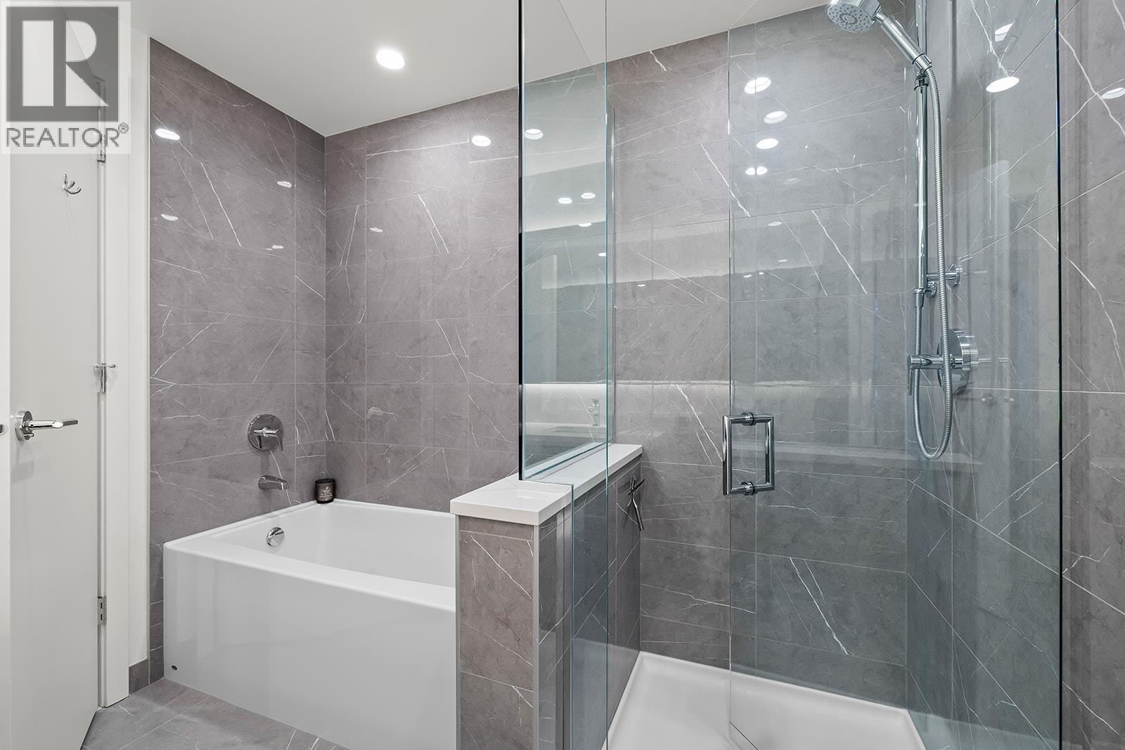 238 Leon Avenue Unit# 2007, Kelowna, British Columbia  V1Y 0N6 - Photo 38 - 10376202