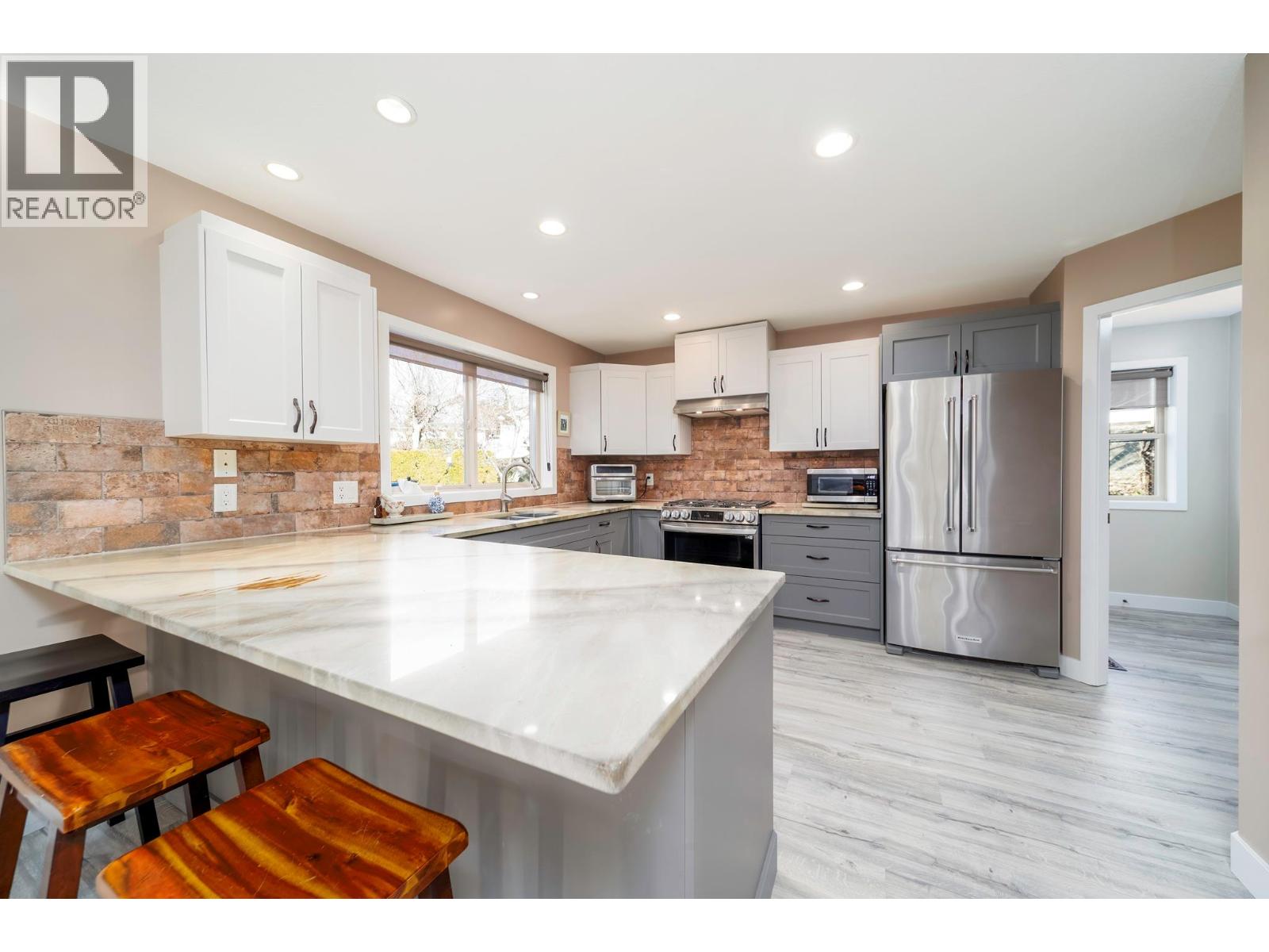 860 Galbraith Place, Kelowna, British Columbia  V1X 8A2 - Photo 7 - 10375571