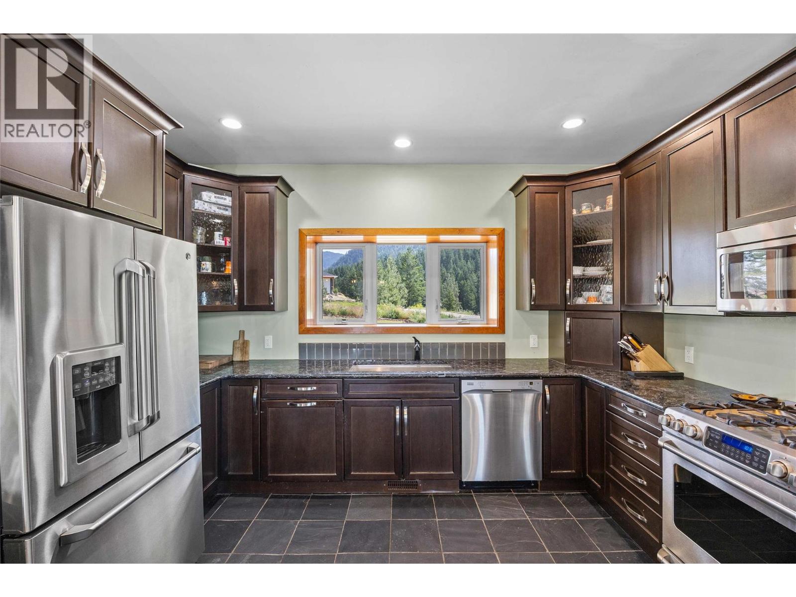 365 Riverwind Drive, Chase, British Columbia  V0E 1M1 - Photo 23 - 10376313