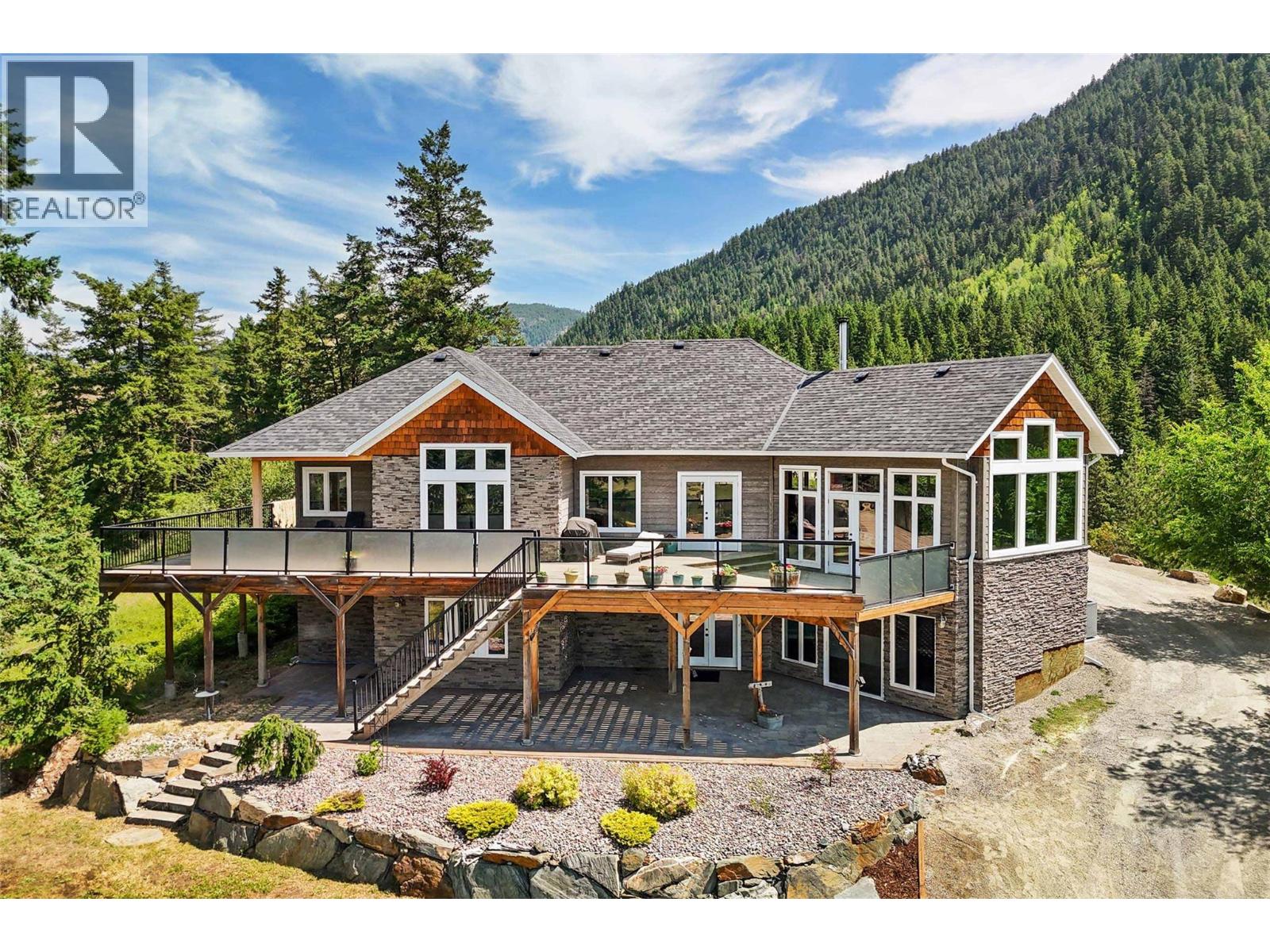 365 Riverwind Drive, Chase, British Columbia  V0E 1M1 - Photo 3 - 10376313
