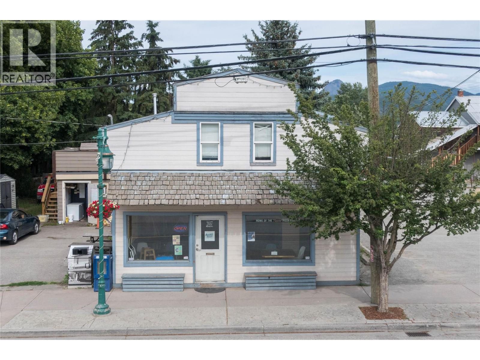 2037 Shuswap Avenue, Lumby, British Columbia  V0E 2G0 - Photo 1 - 10375066