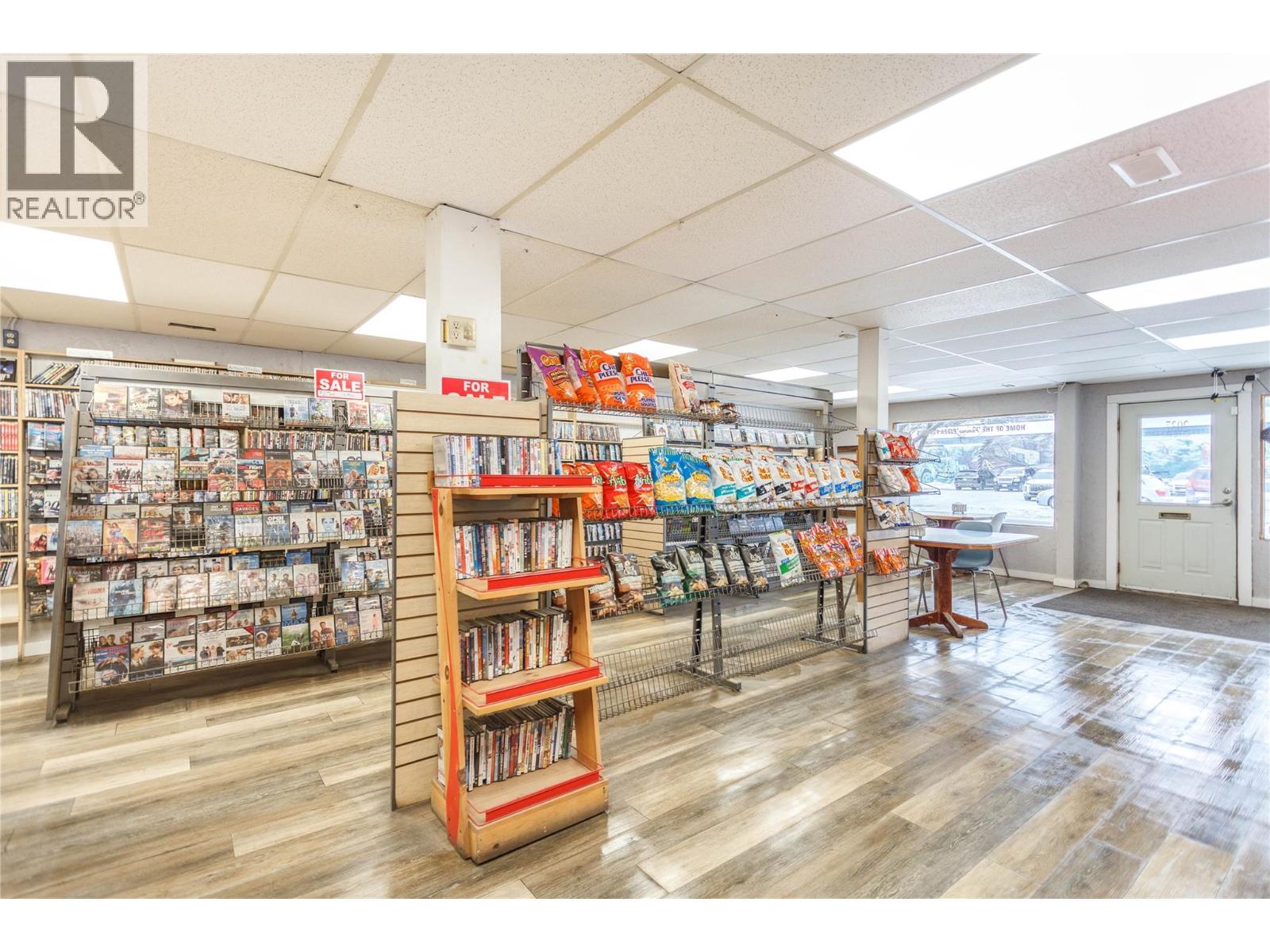 2037 Shuswap Avenue, Lumby, British Columbia  V0E 2G0 - Photo 8 - 10375066